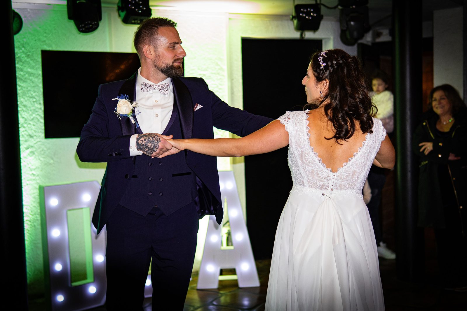 Moment du mariage de Dalya et Anthony au Domaine de la Roche Couloir à Chevreuse — photographie 65